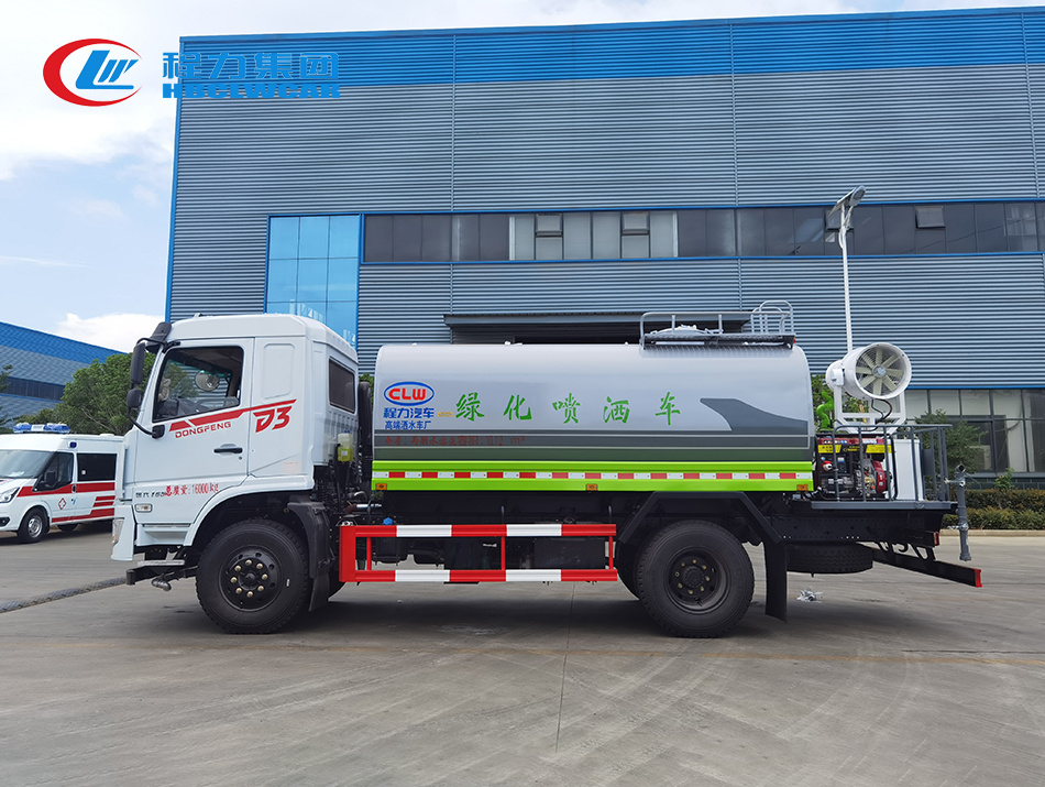 12-15方東風(fēng)專(zhuān)底灑水車(chē)