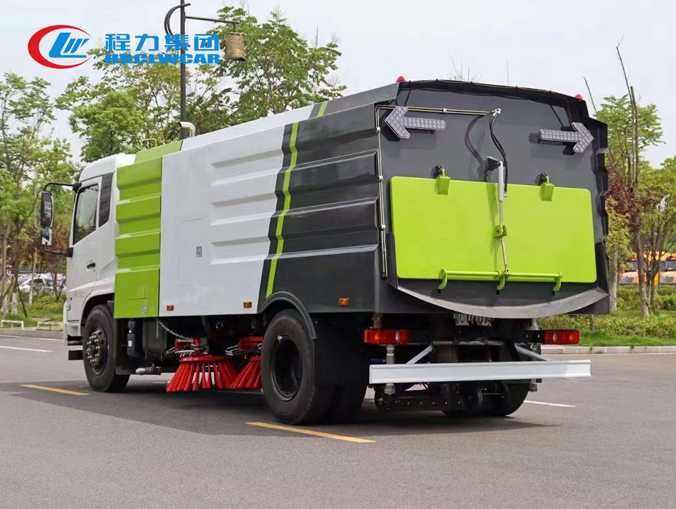 東風(fēng)天錦12方掃路車