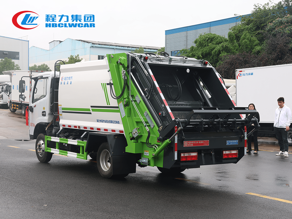 東風(fēng)福瑞卡6方壓縮垃圾車