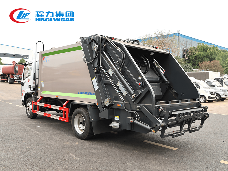 東風(fēng)多利卡D7 9方壓縮垃圾車